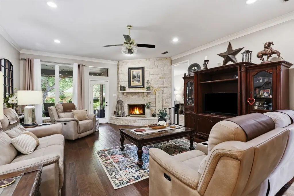 5210 Wedgefield Road Granbury TX 76049