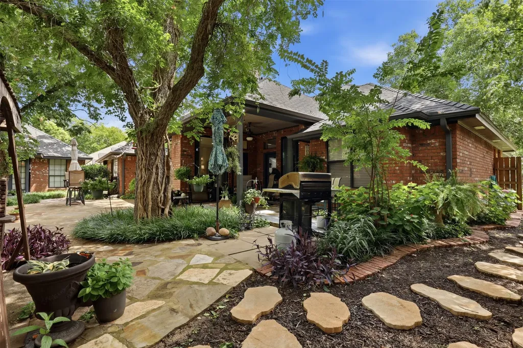5210 Wedgefield Road Granbury TX 76049