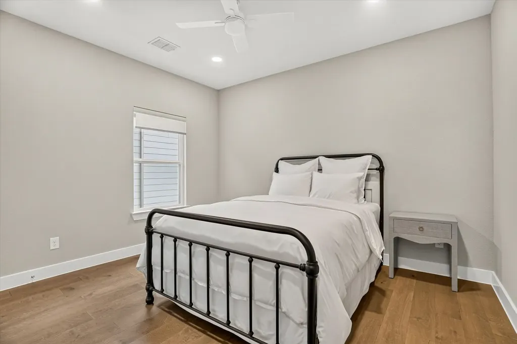 2109 Pleasant Run Fort Worth TX 76008
