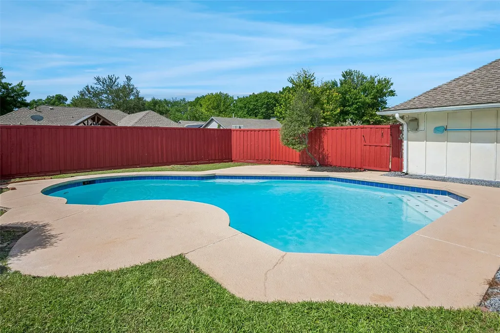 1712 Copper Creek Drive Plano TX 75075