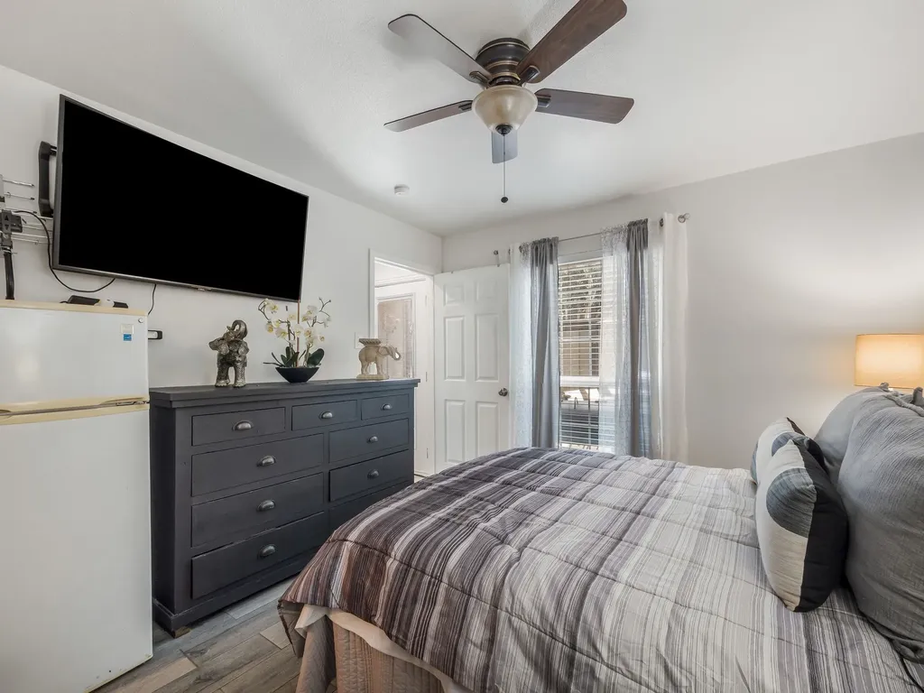4655 Country Creek Drive Dallas TX 75236