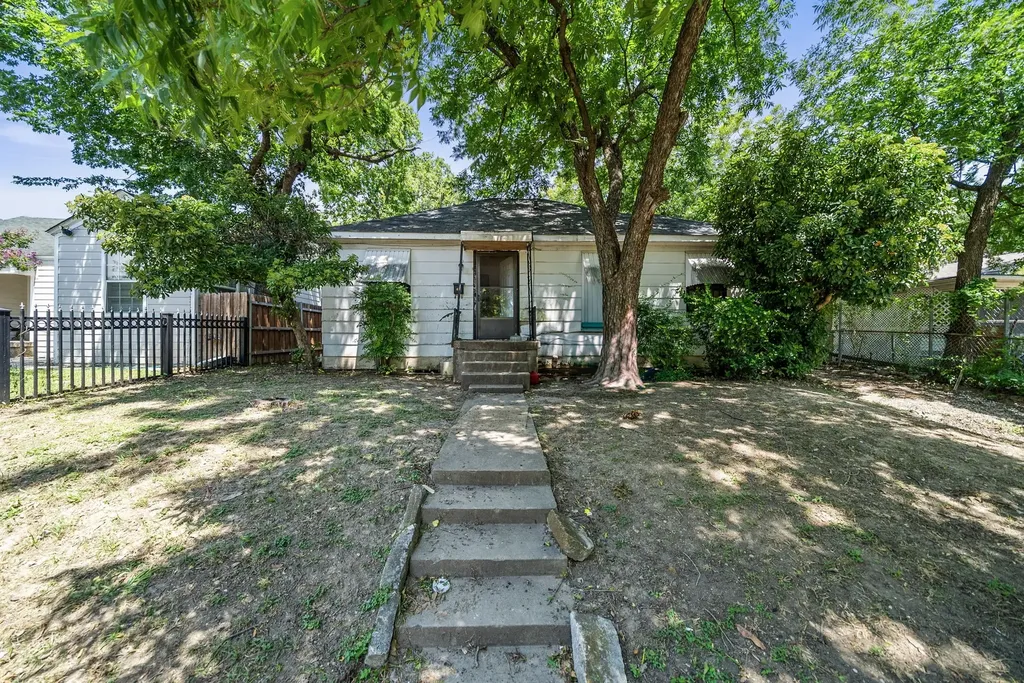 2942 Maryland Avenue Dallas TX 75216