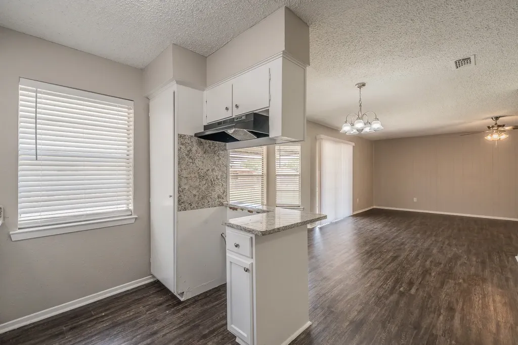 717 Blue Ridge Trail Saginaw TX 76179