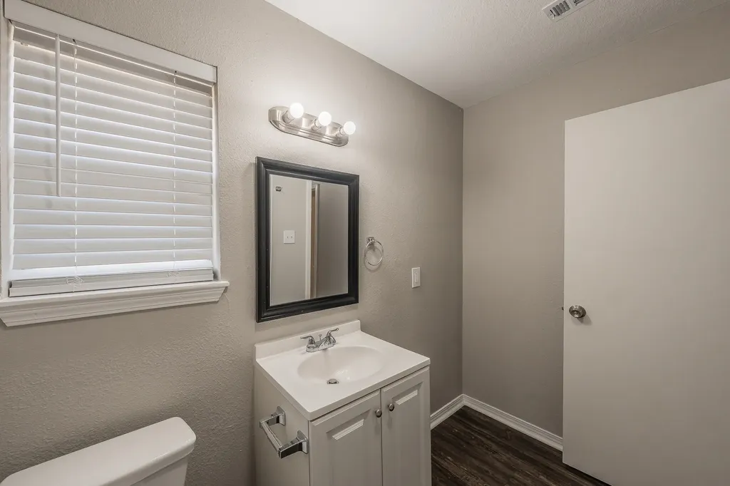 717 Blue Ridge Trail Saginaw TX 76179