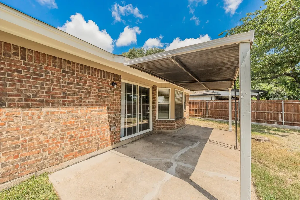 717 Blue Ridge Trail Saginaw TX 76179