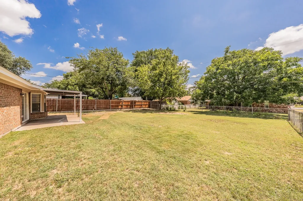 717 Blue Ridge Trail Saginaw TX 76179