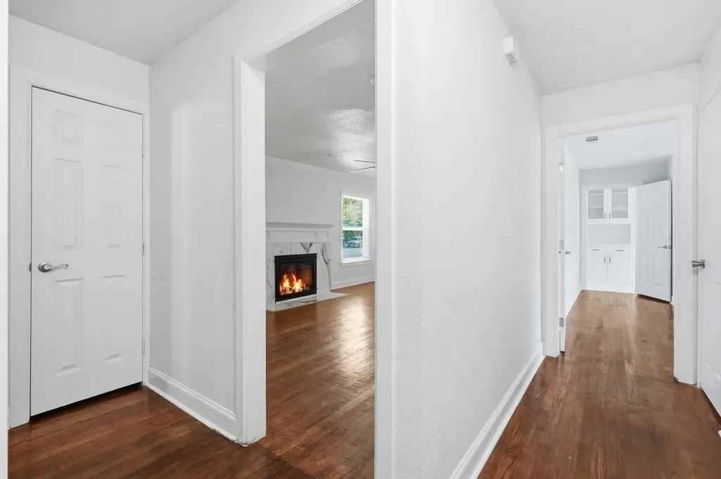 2626 Crest Avenue Dallas TX 75216