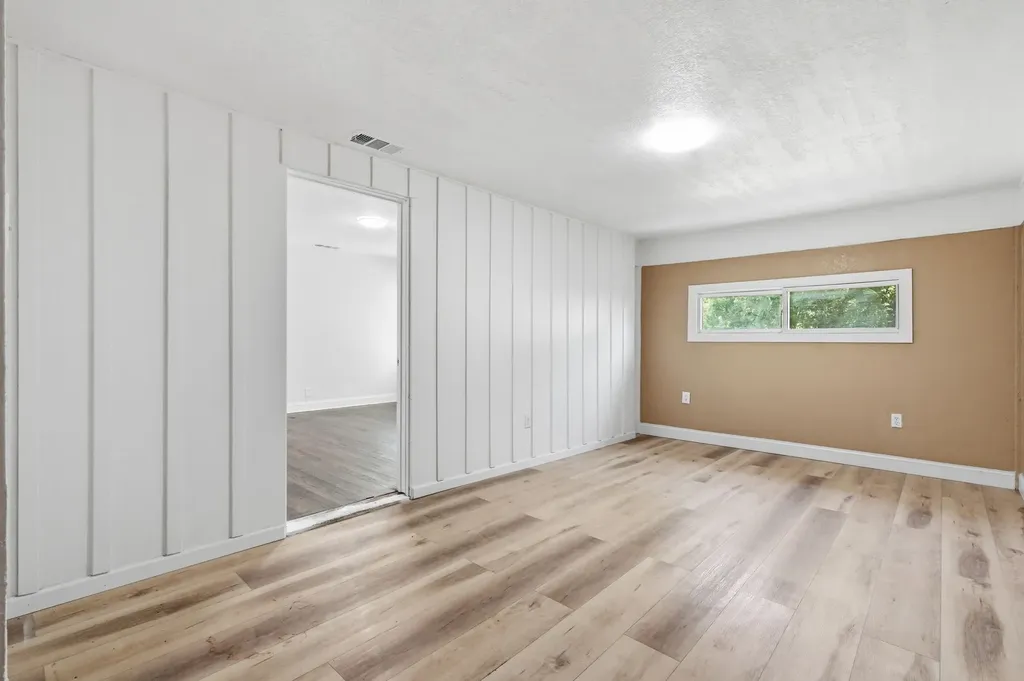 2626 Crest Avenue Dallas TX 75216