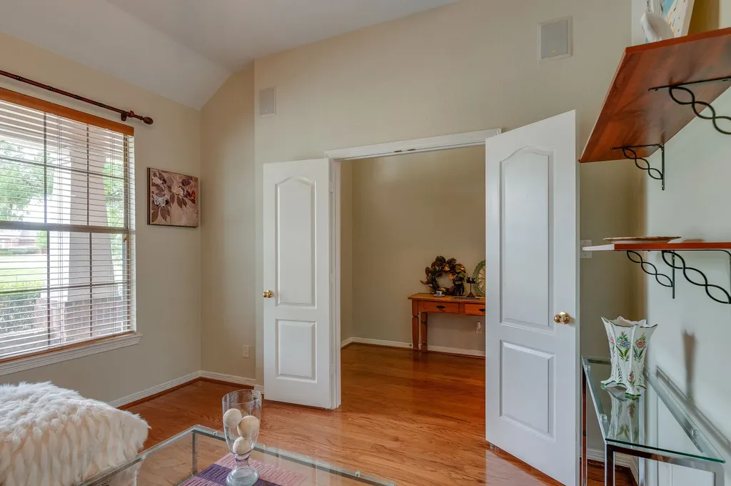 6008 Frost Street North Richland Hills TX 76180