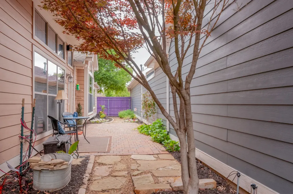 6008 Frost Street North Richland Hills TX 76180