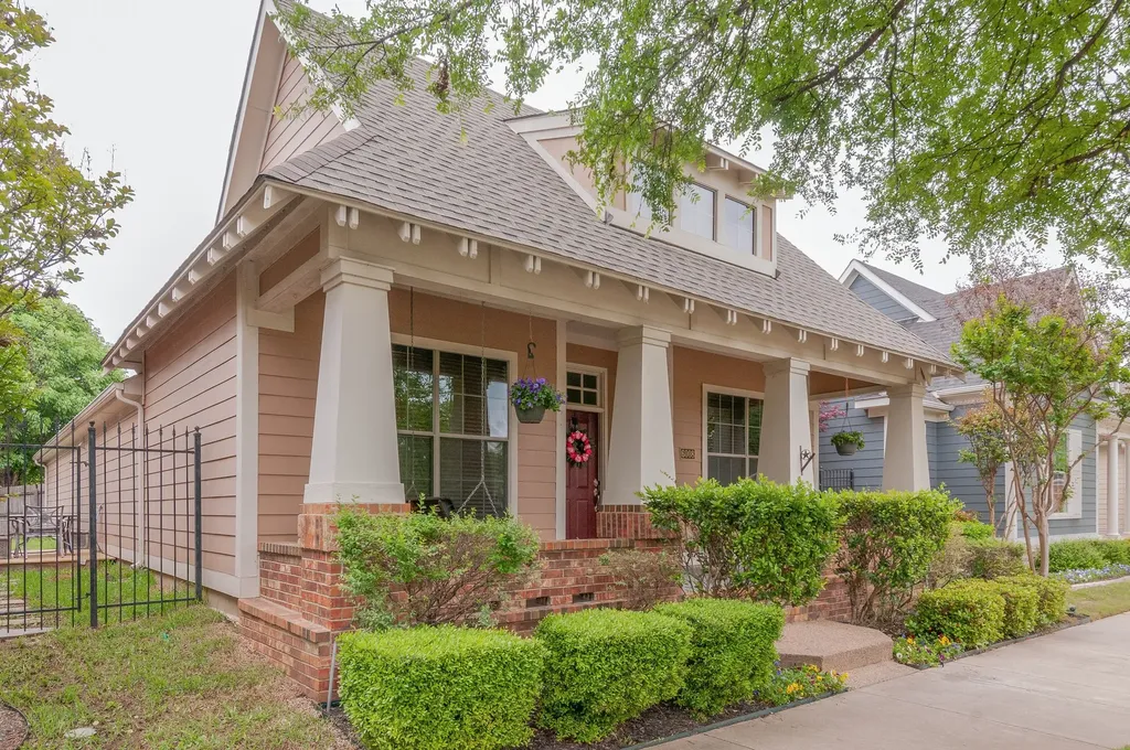 6008 Frost Street North Richland Hills TX 76180