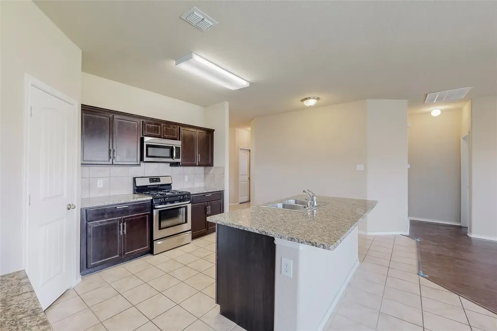 5140 Grayson Ridge Drive Fort Worth TX 76179