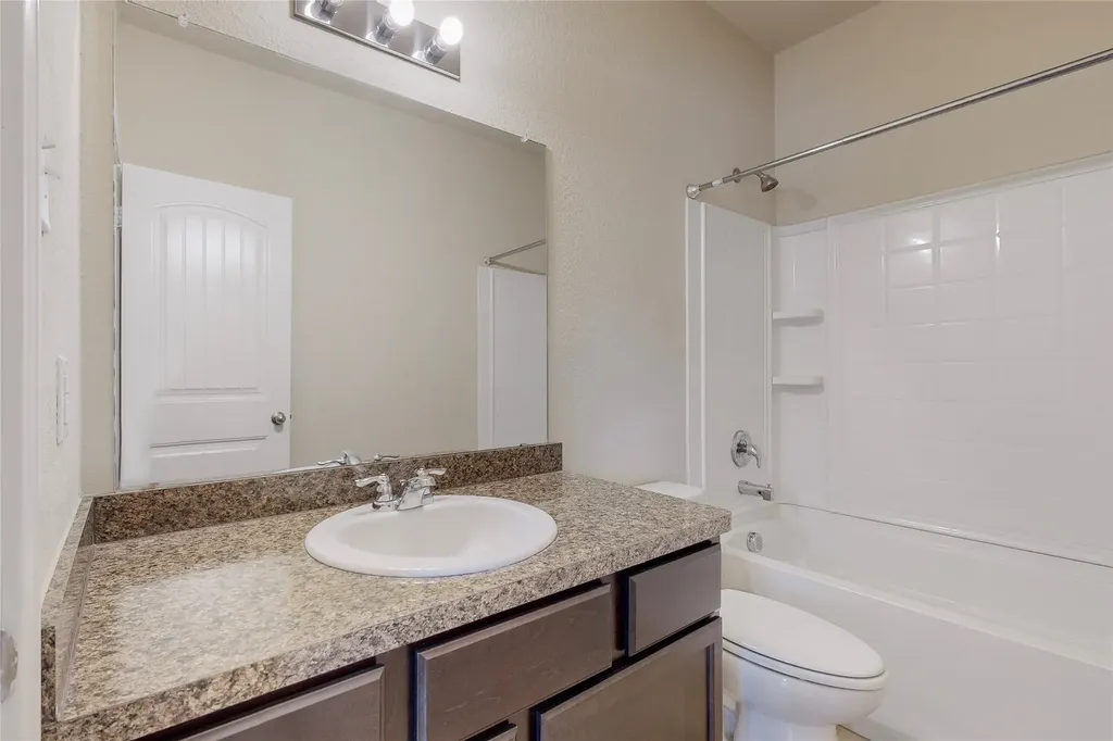 5140 Grayson Ridge Drive Fort Worth TX 76179