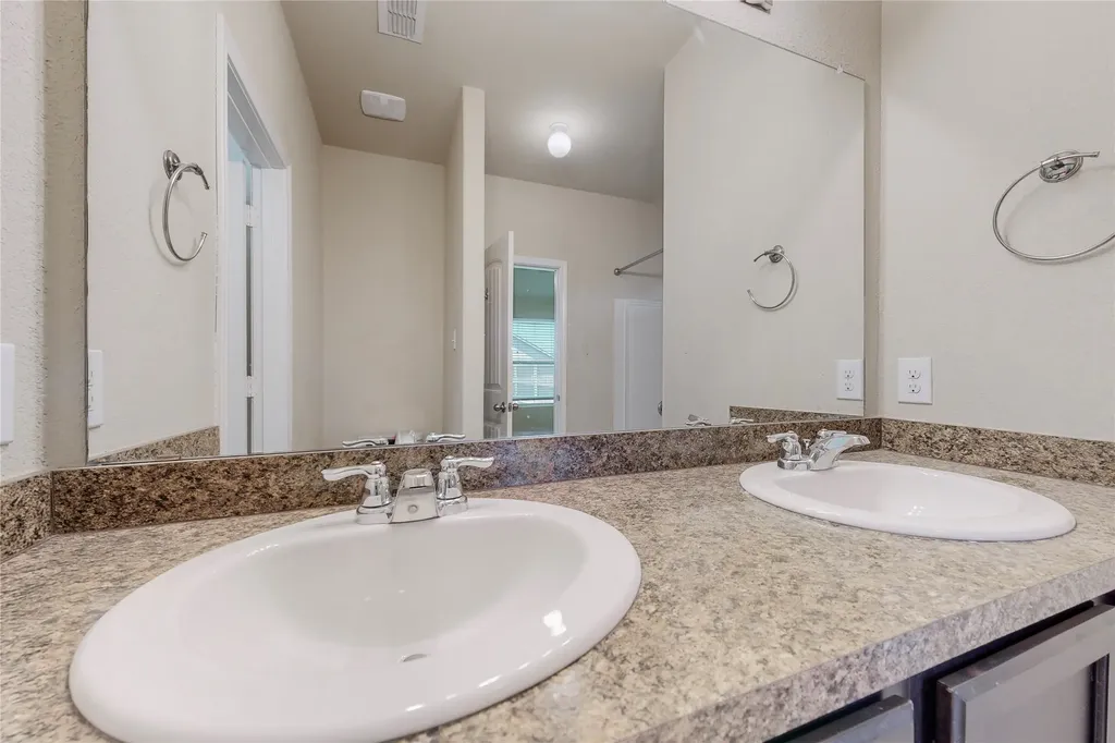 5140 Grayson Ridge Drive Fort Worth TX 76179
