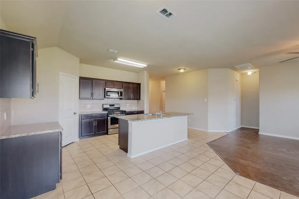 5140 Grayson Ridge Drive Fort Worth TX 76179
