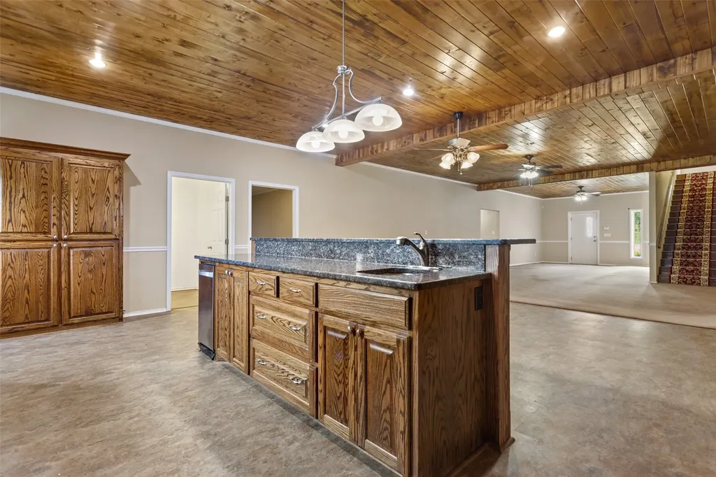 672 County Road 4960 Pittsburg TX 75686