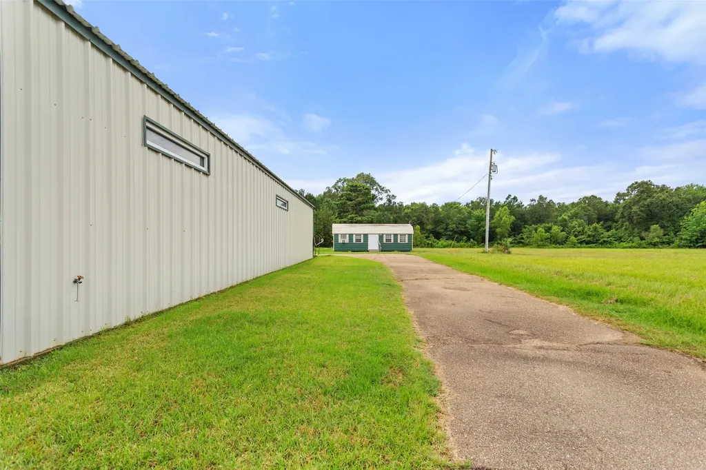 672 County Road 4960 Pittsburg TX 75686