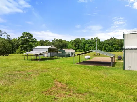672 County Road 4960 Pittsburg TX 75686