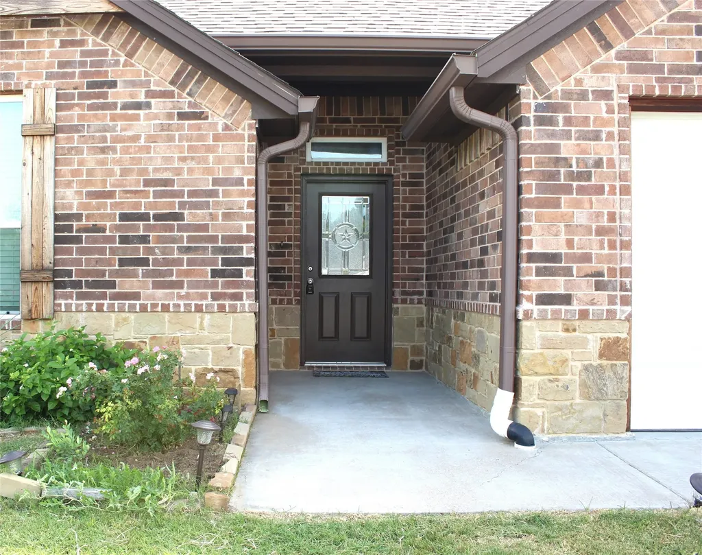 219 Prairie Wind Boulevard Stephenville TX 76401