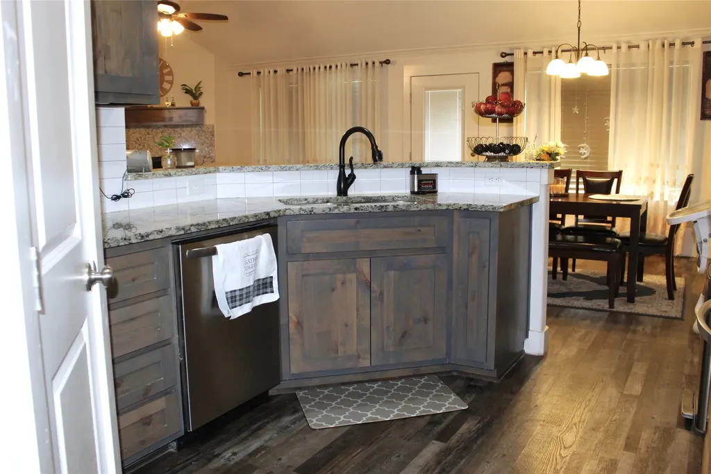 219 Prairie Wind Boulevard Stephenville TX 76401