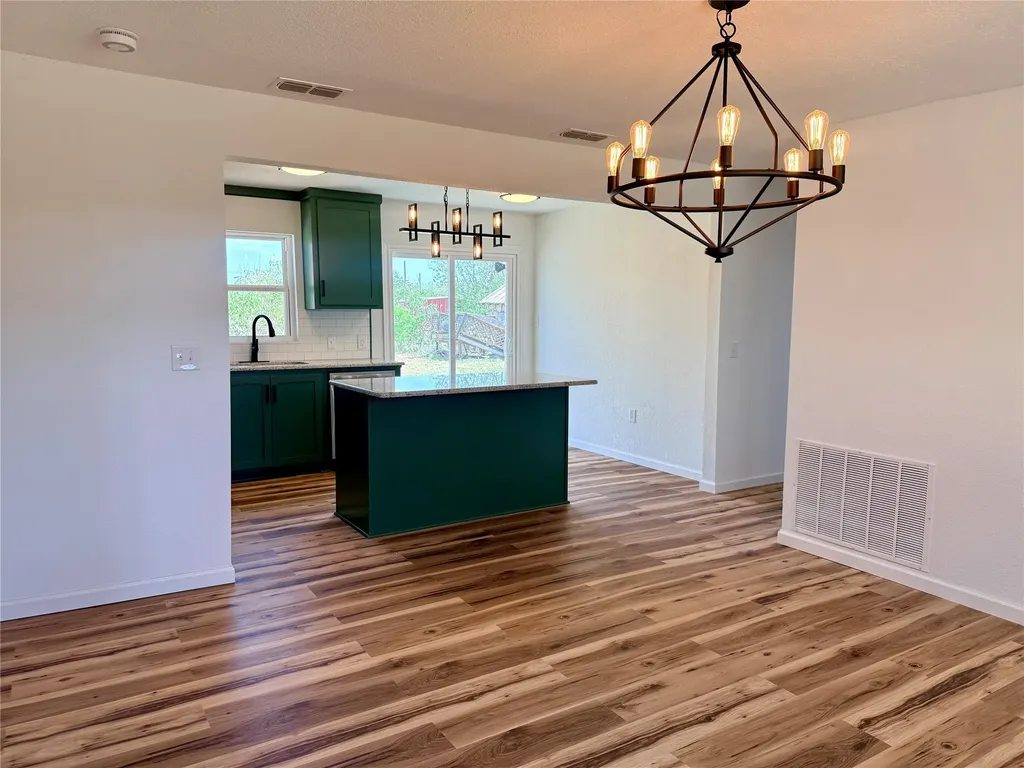 424 W Santa Fe Avenue Aspermont TX 79502