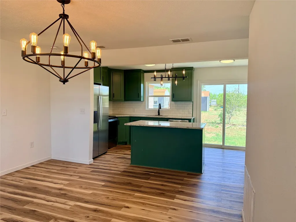 424 W Santa Fe Avenue Aspermont TX 79502