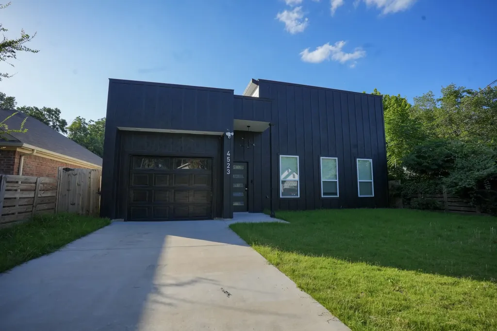 4523 Solar Lane Dallas TX 75216
