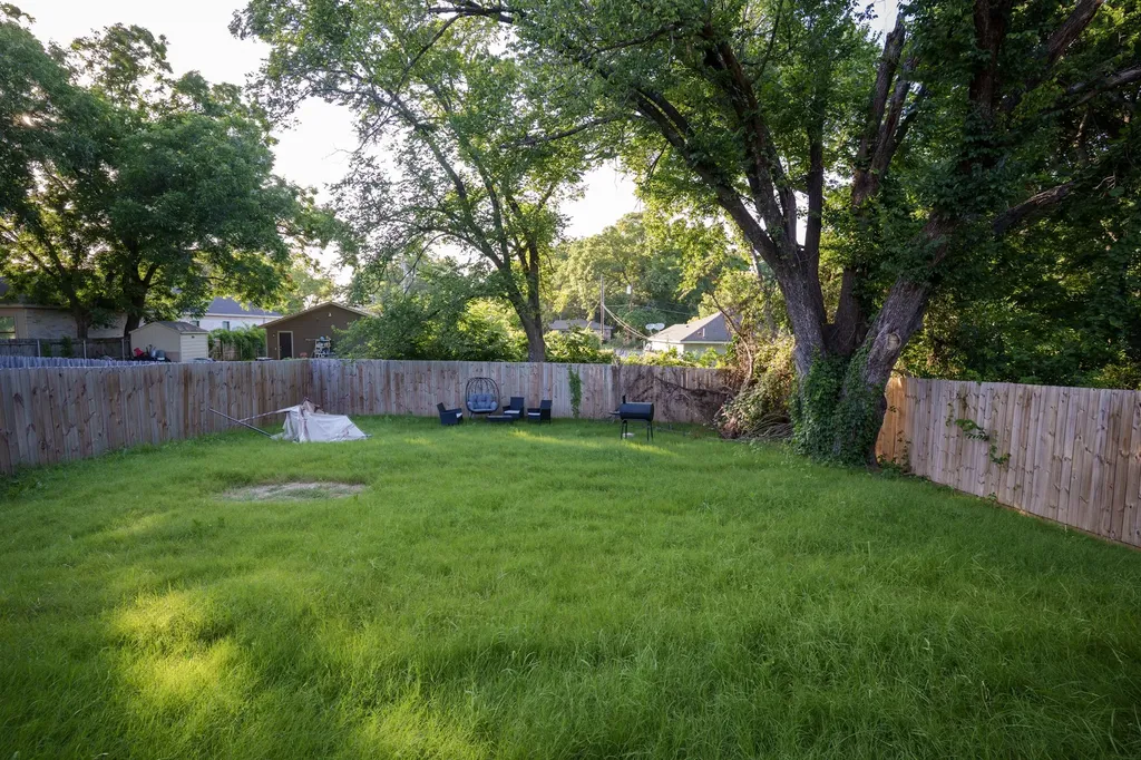 4523 Solar Lane Dallas TX 75216