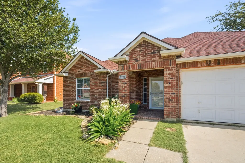 1921 Bradford Pear Square Little Elm TX 75068