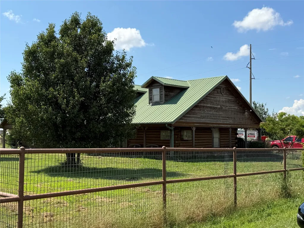 1343 Gunter Road Whitesboro TX 76273