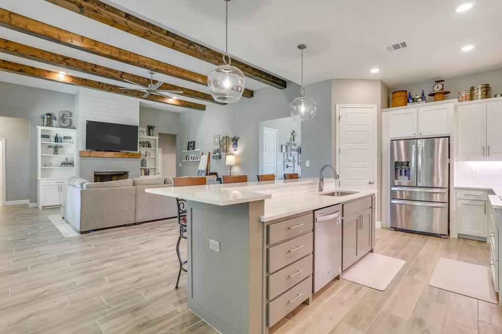947 Silverleaf Drive Weatherford TX 76085