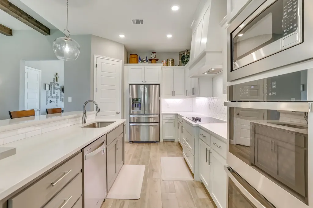 947 Silverleaf Drive Weatherford TX 76085