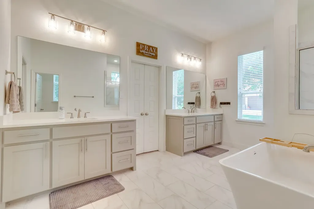 947 Silverleaf Drive Weatherford TX 76085