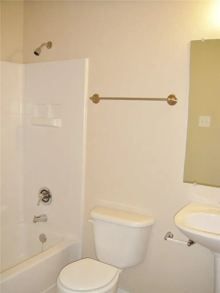1808 Vineridge Lane Burleson TX 76028