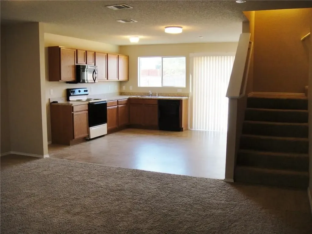 1808 Vineridge Lane Burleson TX 76028