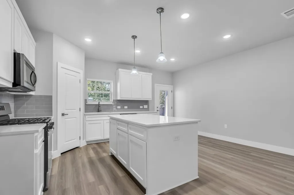 121 W Morton Street Denison TX 75021