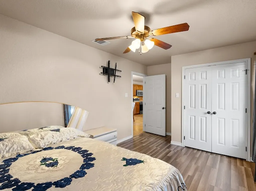 792 County Road 4213 Decatur TX 76234