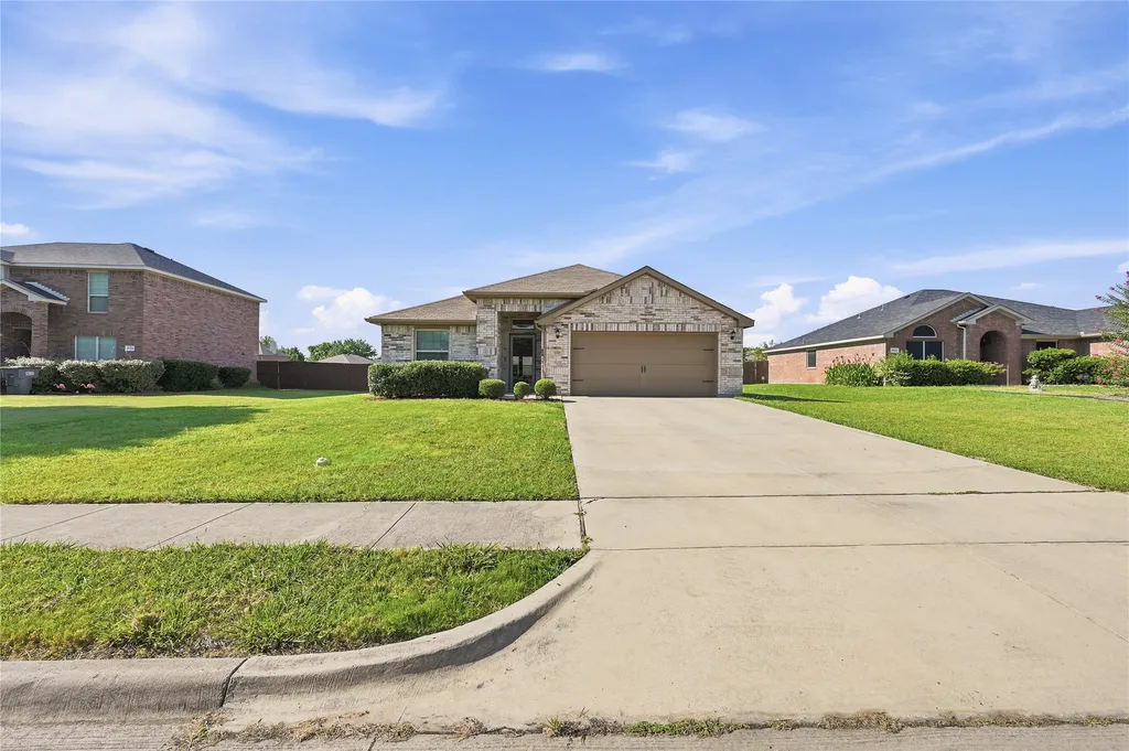 1558 Nottingham Drive Lancaster TX 75134