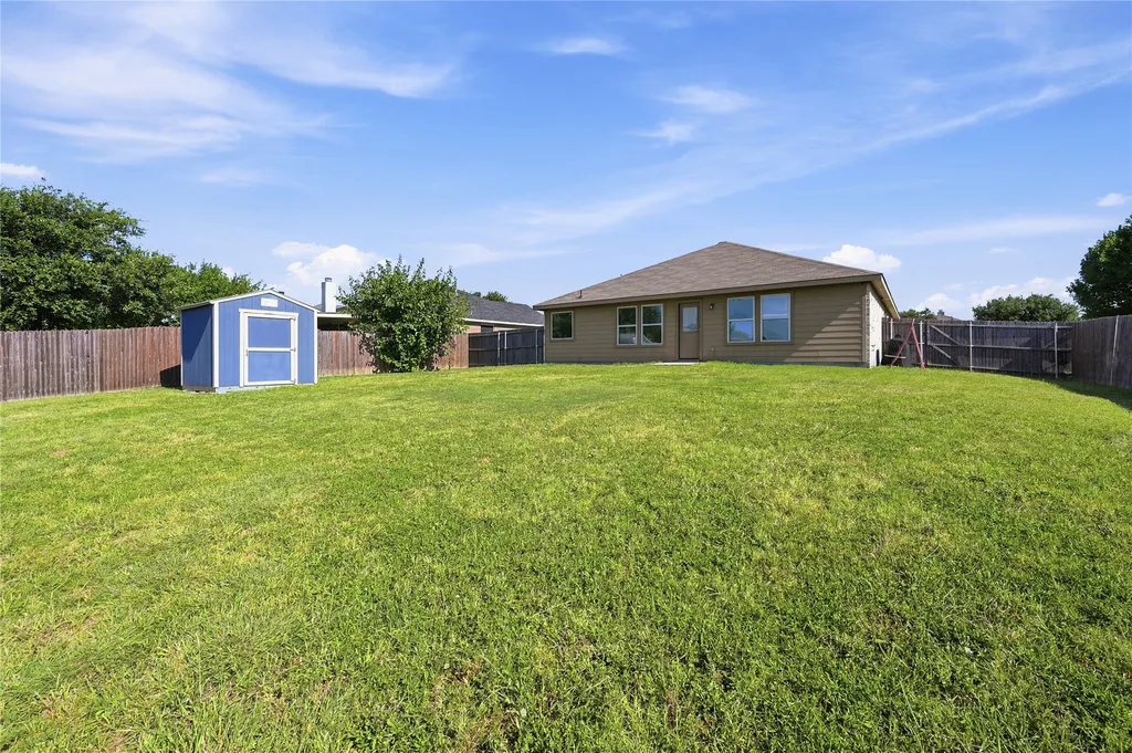 1558 Nottingham Drive Lancaster TX 75134