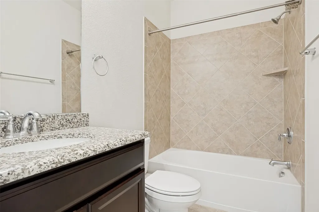 301 Kennewick Drive Garland TX 75044
