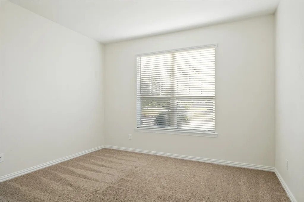301 Kennewick Drive Garland TX 75044