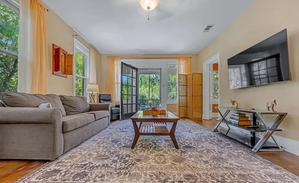 4303 Vandelia Street Dallas TX 75219