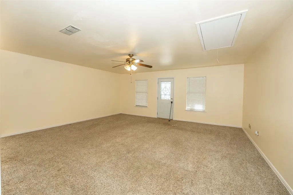 151 Country Club Drive Nocona TX 76255