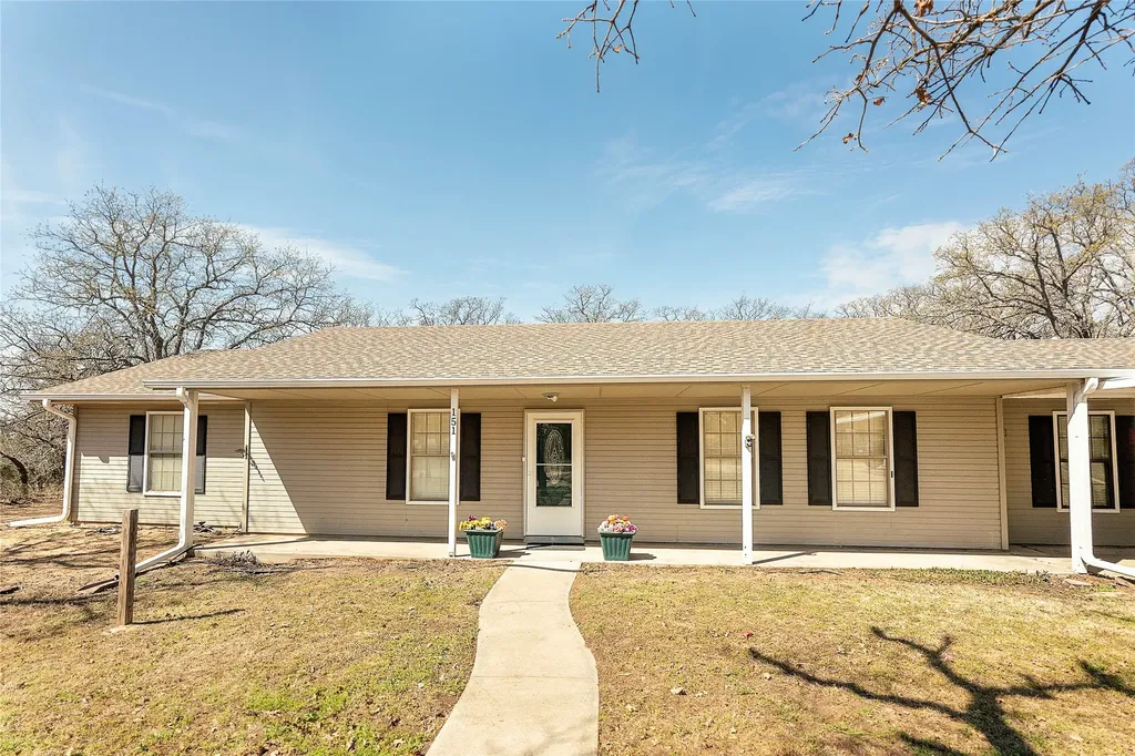 151 Country Club Drive Nocona TX 76255