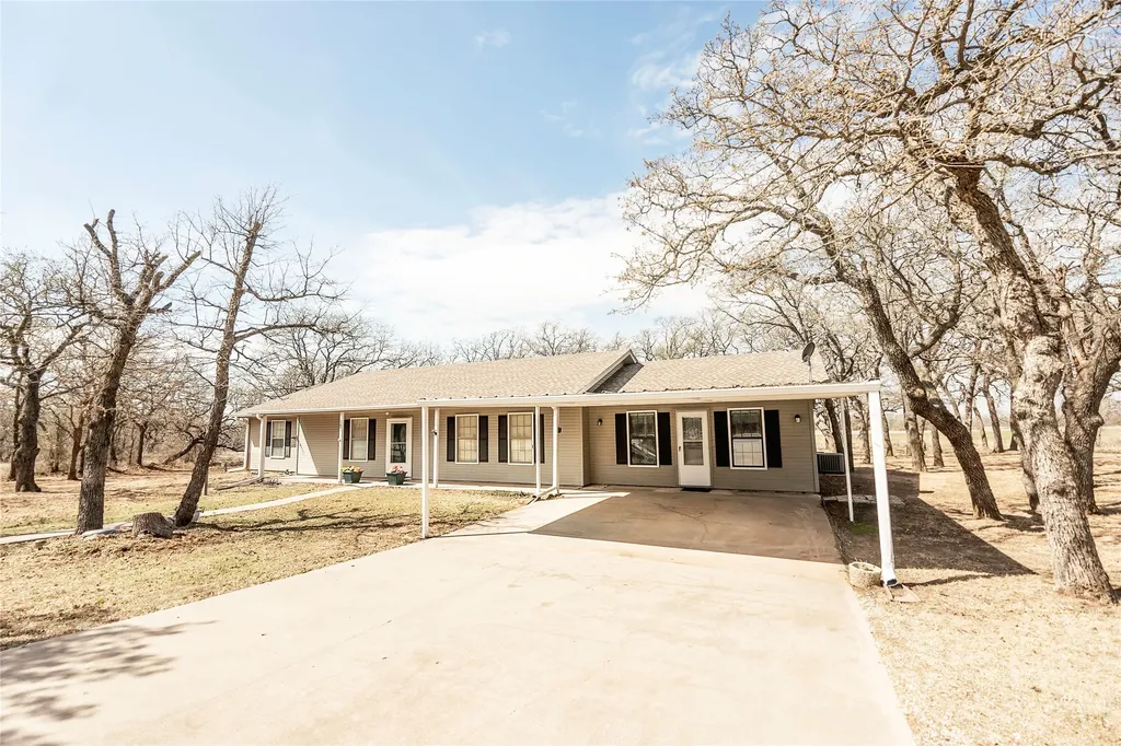 151 Country Club Drive Nocona TX 76255