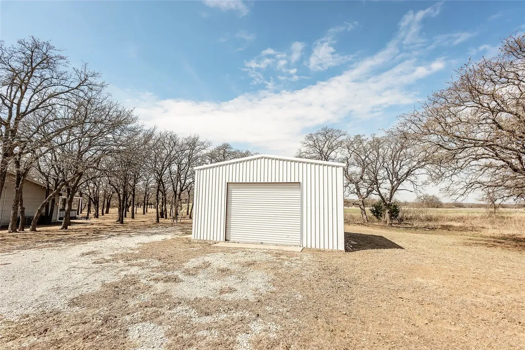 151 Country Club Drive Nocona TX 76255