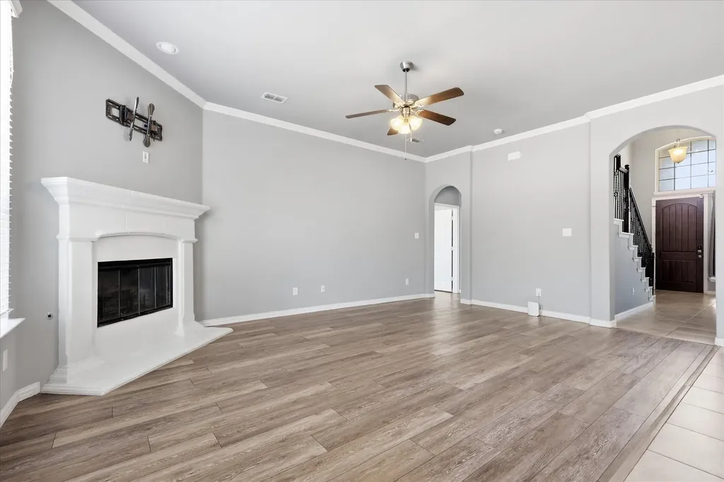 1327 Savona Lane Lewisville TX 75077