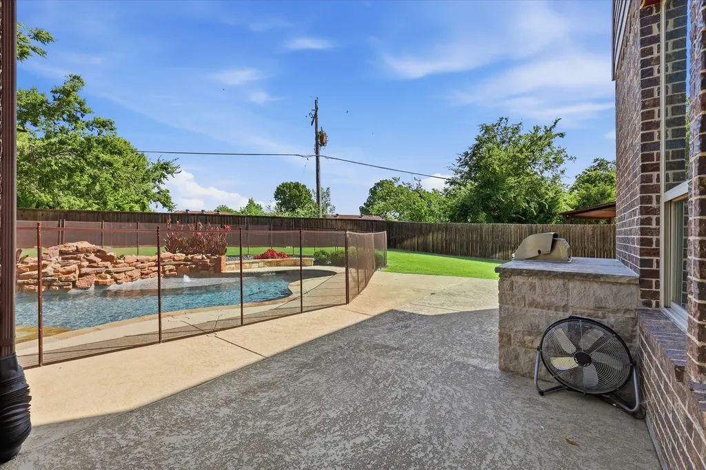 1327 Savona Lane Lewisville TX 75077