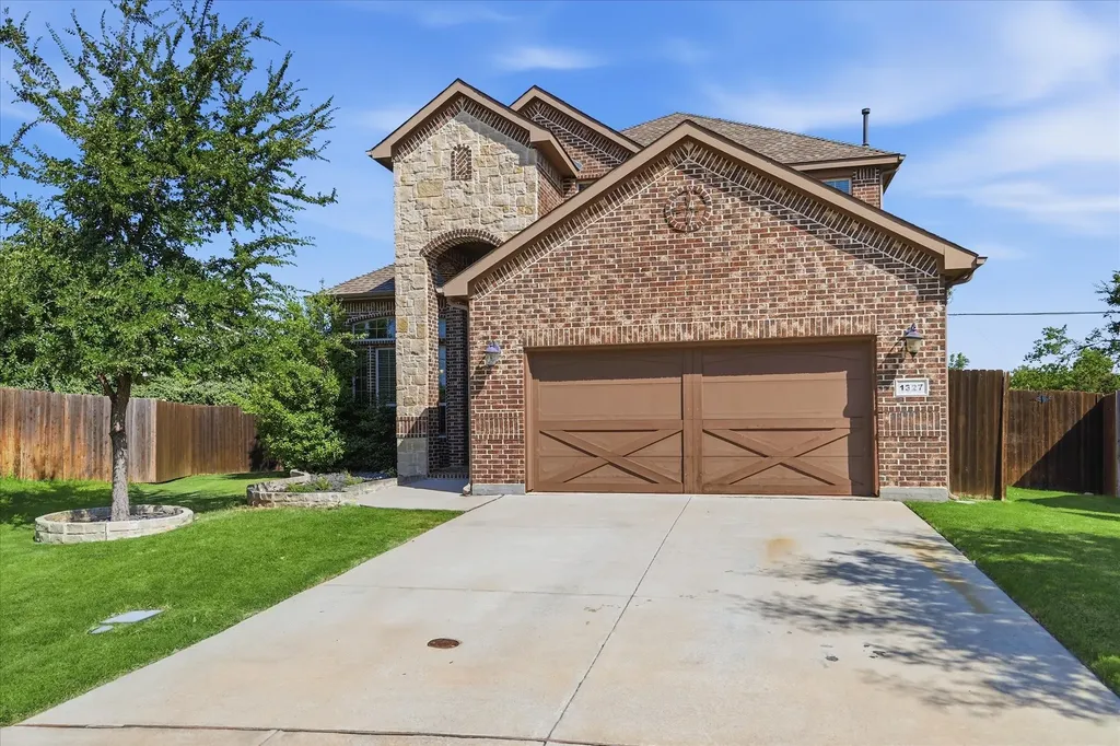 1327 Savona Lane Lewisville TX 75077