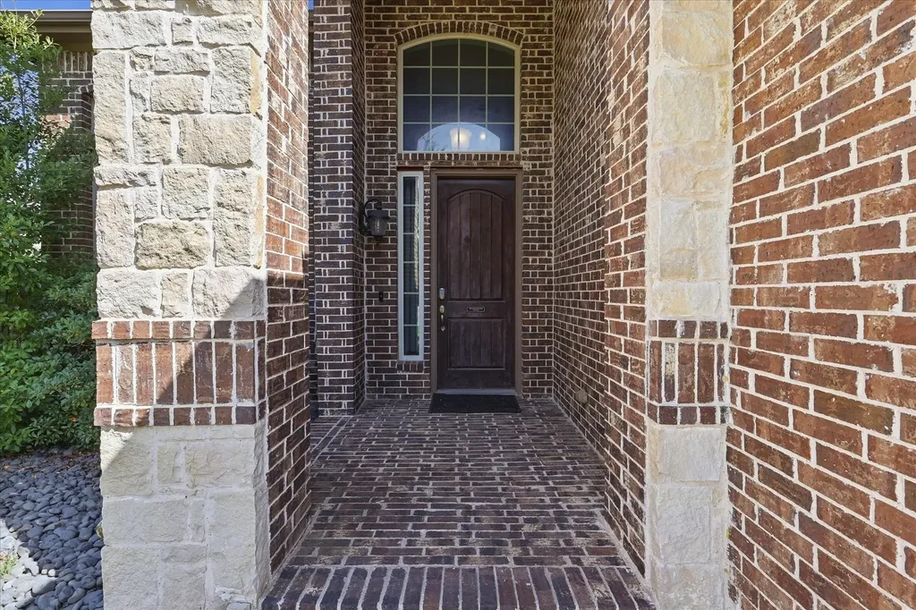 1327 Savona Lane Lewisville TX 75077